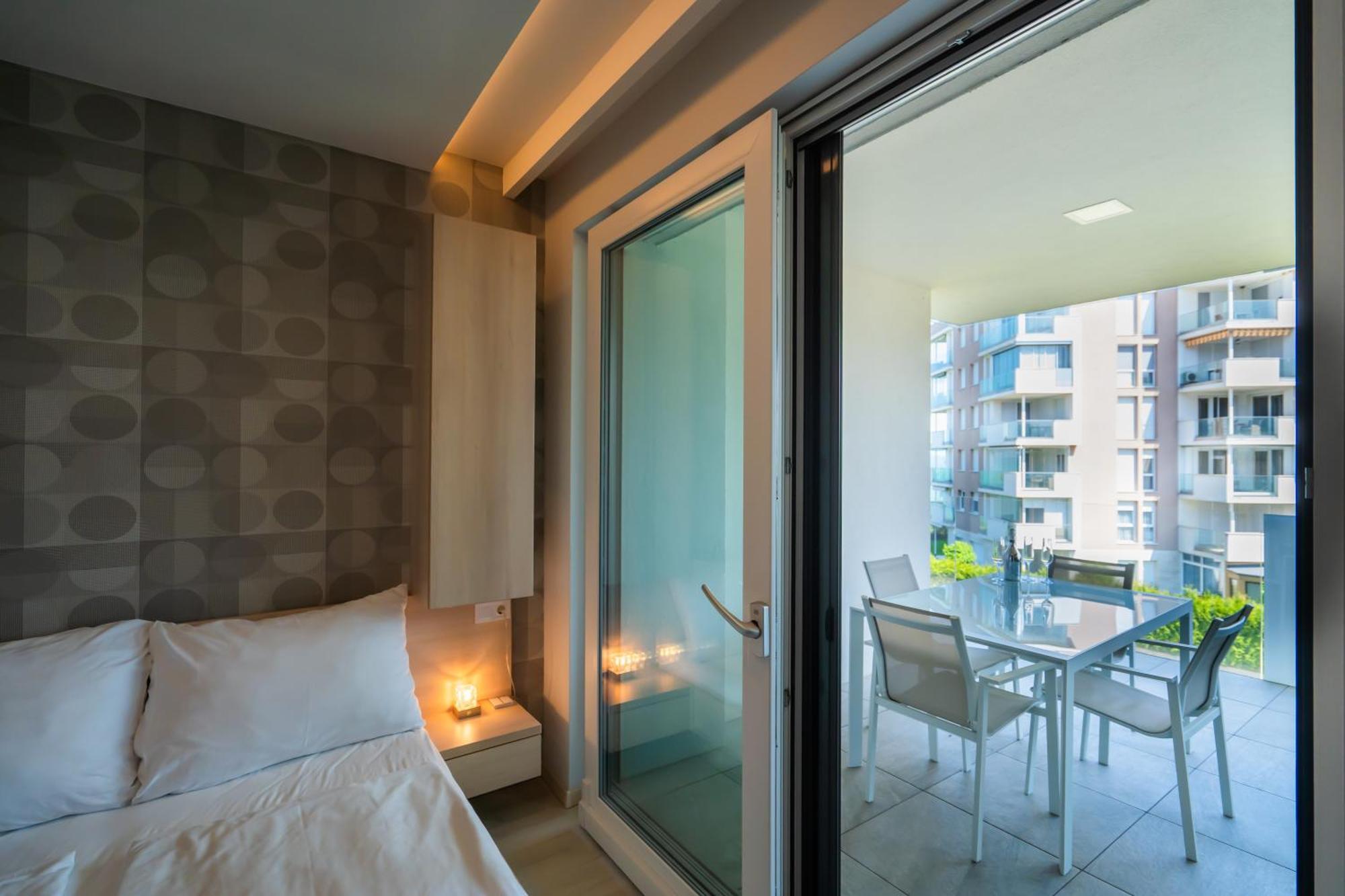 Myflat Casa Galerius Apartment Siofok Ngoại thất bức ảnh