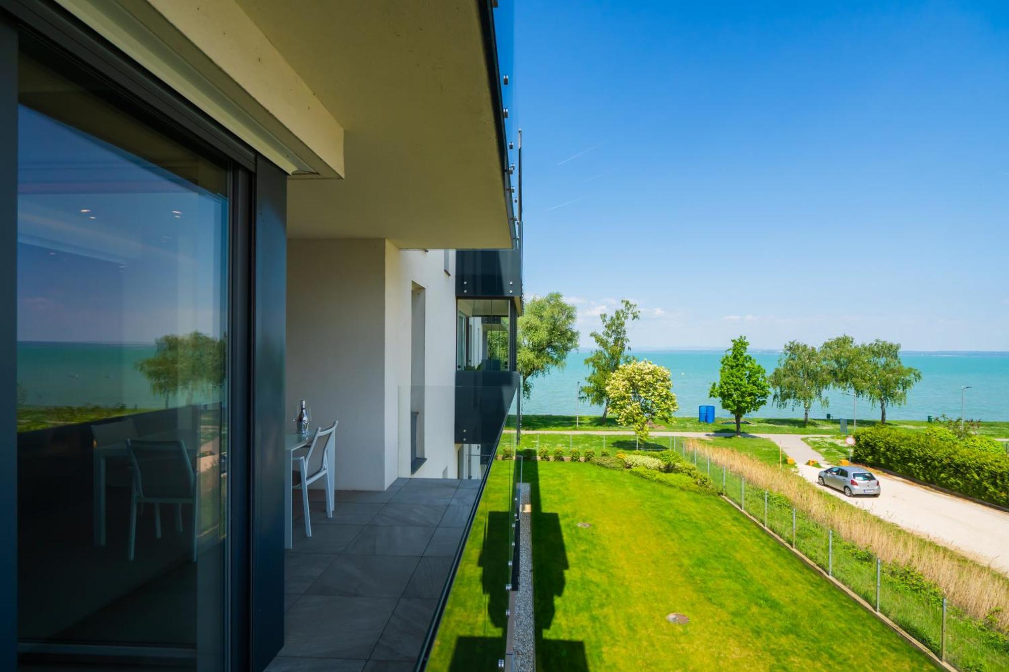 Myflat Casa Galerius Apartment Siofok Ngoại thất bức ảnh