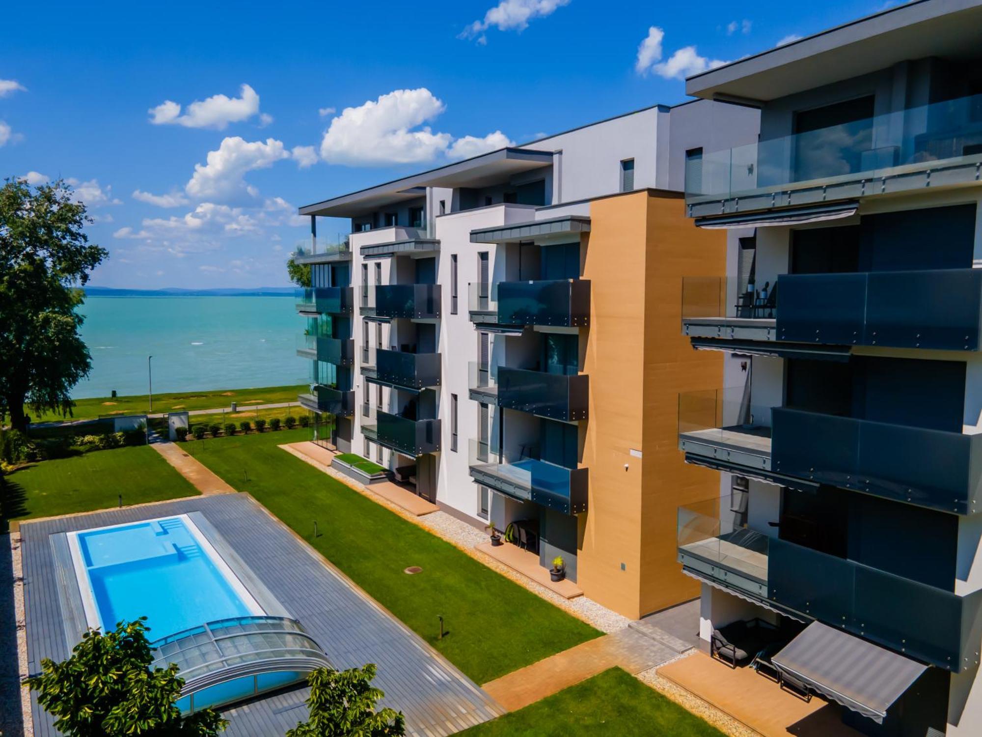 Myflat Casa Galerius Apartment Siofok Ngoại thất bức ảnh