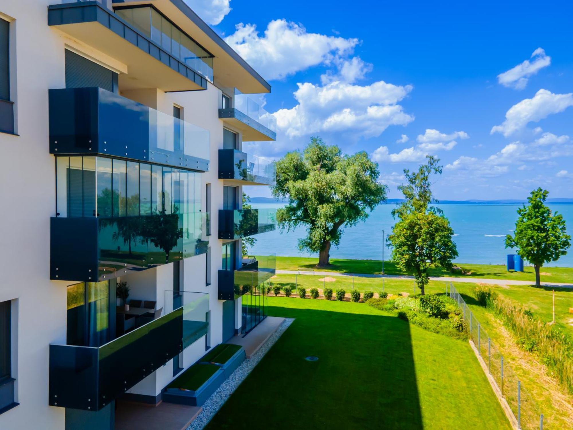 Myflat Casa Galerius Apartment Siofok Ngoại thất bức ảnh