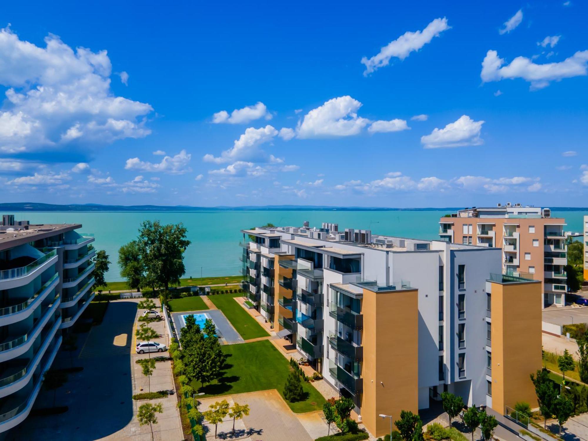 Myflat Casa Galerius Apartment Siofok Ngoại thất bức ảnh
